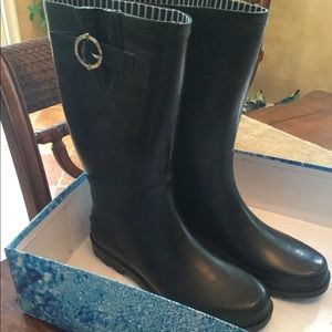 Rain boots